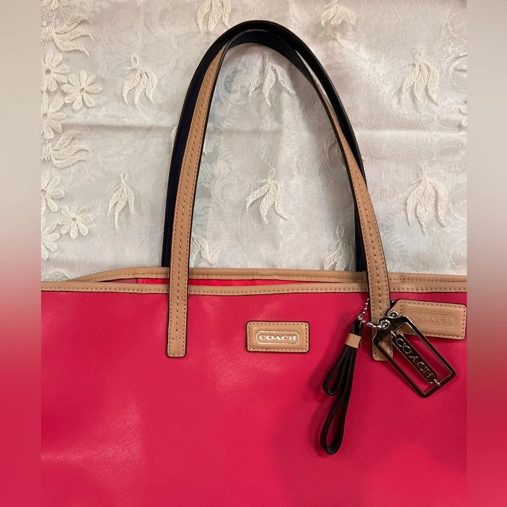 Coach Park Metro leather tote pomegranate pink EUC - Picture 3 of 16